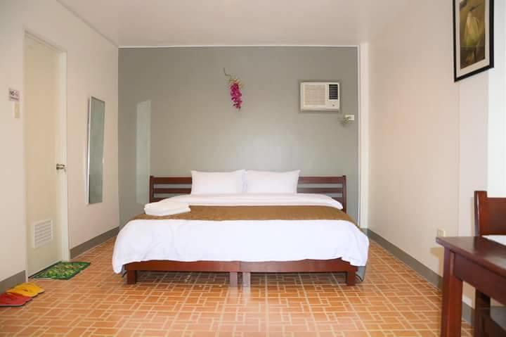 Conrada'S Place Hotel And Resort Panglao Exterior photo